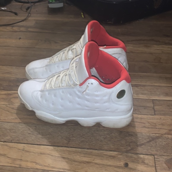 Jordan Retro 13’s Alternate History of Flight - Picture 2 of 6